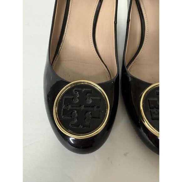 Tory Burch Black Benton Wedge Pumps 9 Closed Toe Patent Leather Black EUC - Picture 8 of 11